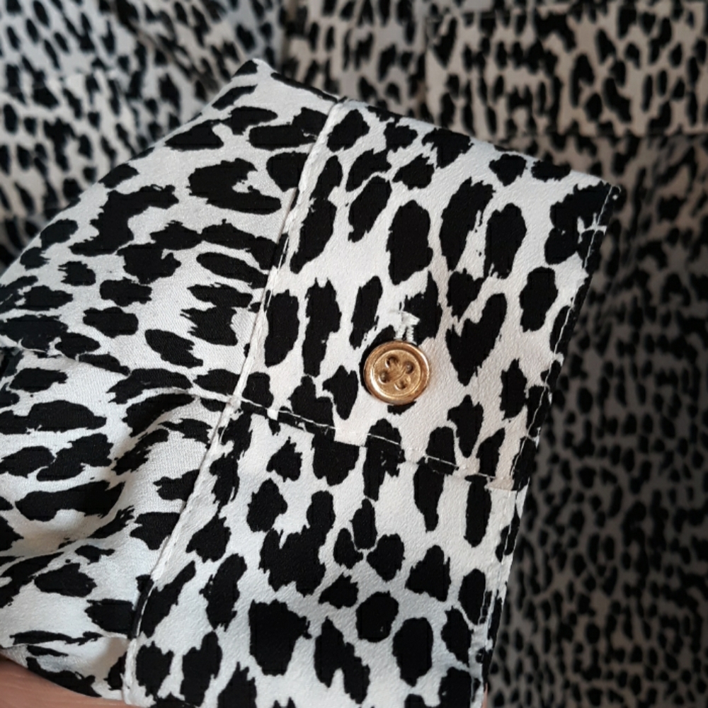 Animal print button up blouse - Picture 6 of 6